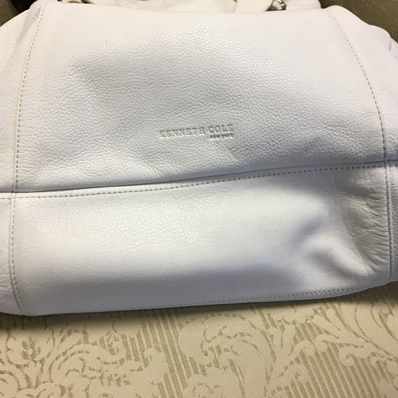 Kenneth Cole Large Shoulder Bag - Picture 7 of 7